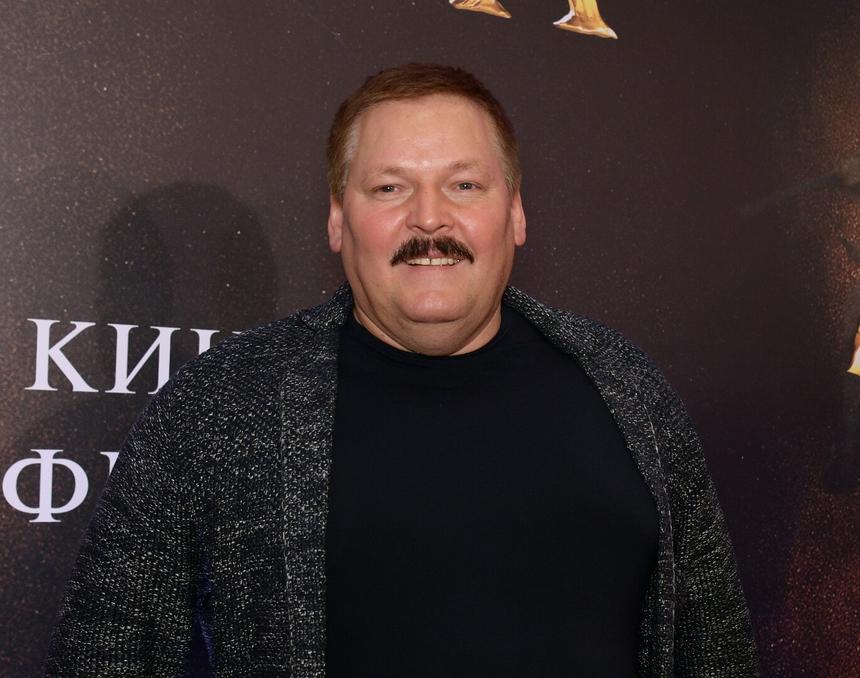 Папа умер, сестра приболела: двойник Михаила Круга вынужден пахать без отдыха