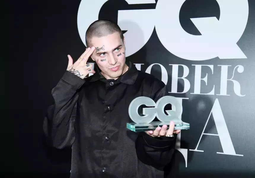 Вышла из психбольницы и занялась иконами: как живет мать рэпера Face*