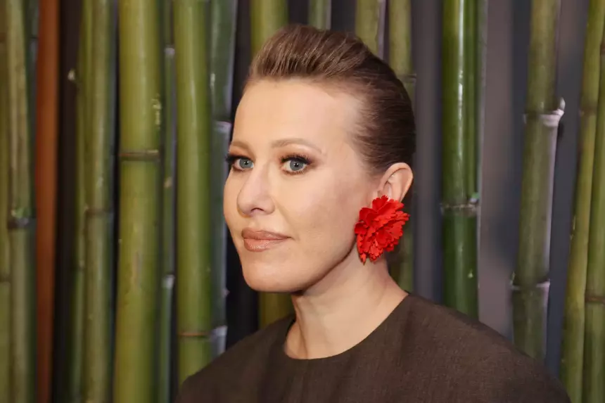 Продержалась лишь несколько дней: Ксения Собчак заняла место отца в Санкт-Петербурге