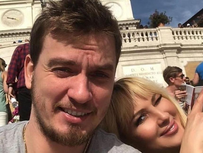 «Я заработал на три квартиры, а вы убогие!»: муж Леры Кудрявцевой ответил хейтерам после скандала