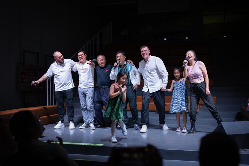 «Интонация» в Пекине: как русская музыка покорила китайскую аудиторию