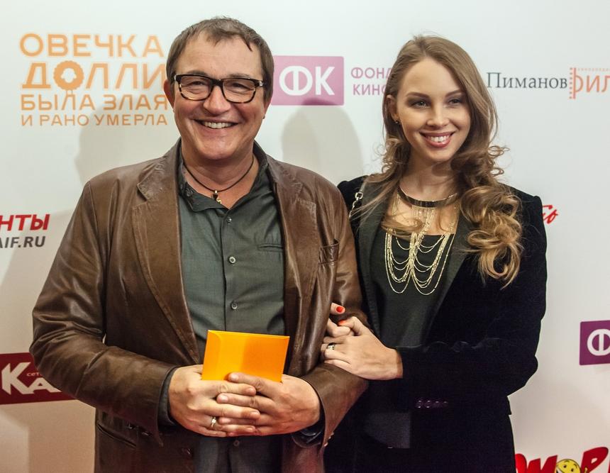 «Она сошла с ума, когда узнала об этом»: жена любовника Полины Дибровой находится в тяжелом состоянии