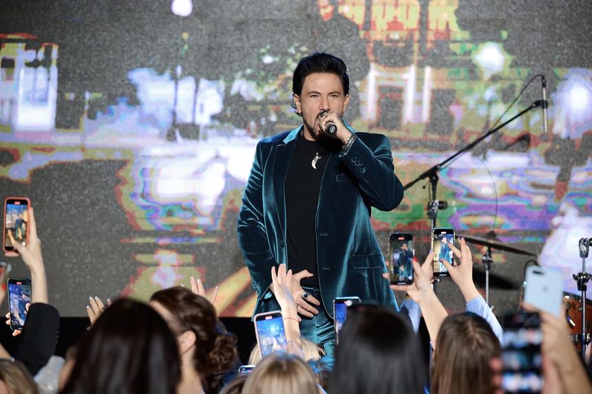 «Предательство для меня неприемлемо»: Авраам Руссо о семье, новых песнях и скандалах