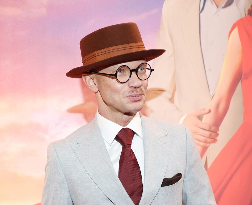 Дмитрия Хрусталева сняли с рейса за неадекватное поведение