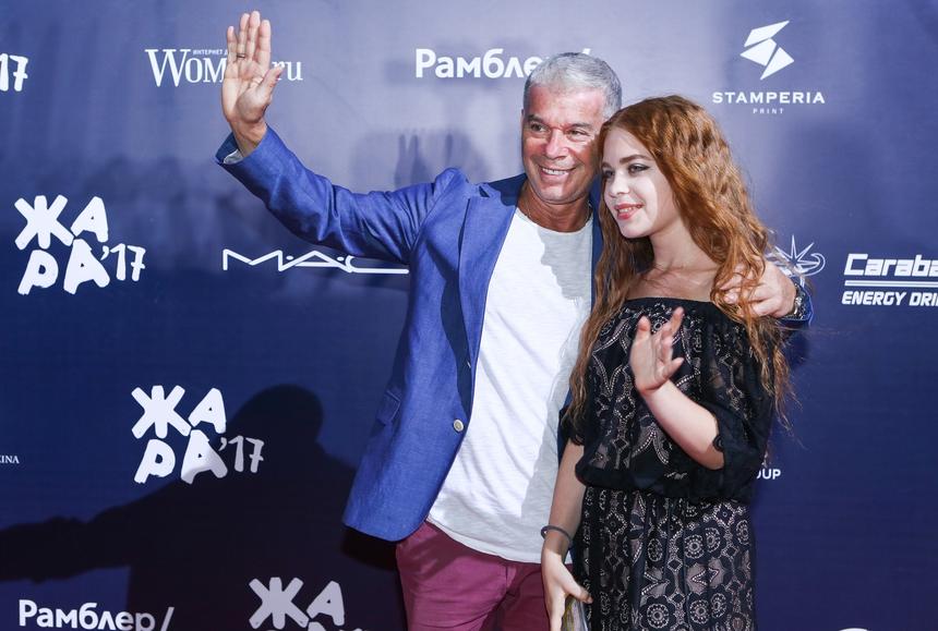 Жена Олега Газманова рассказала о работе их 21-летней непубличной дочери