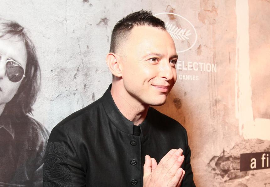 «Это ведет нас к деградации»: Рома Зверь про использование искуственного интеллекта в музыке