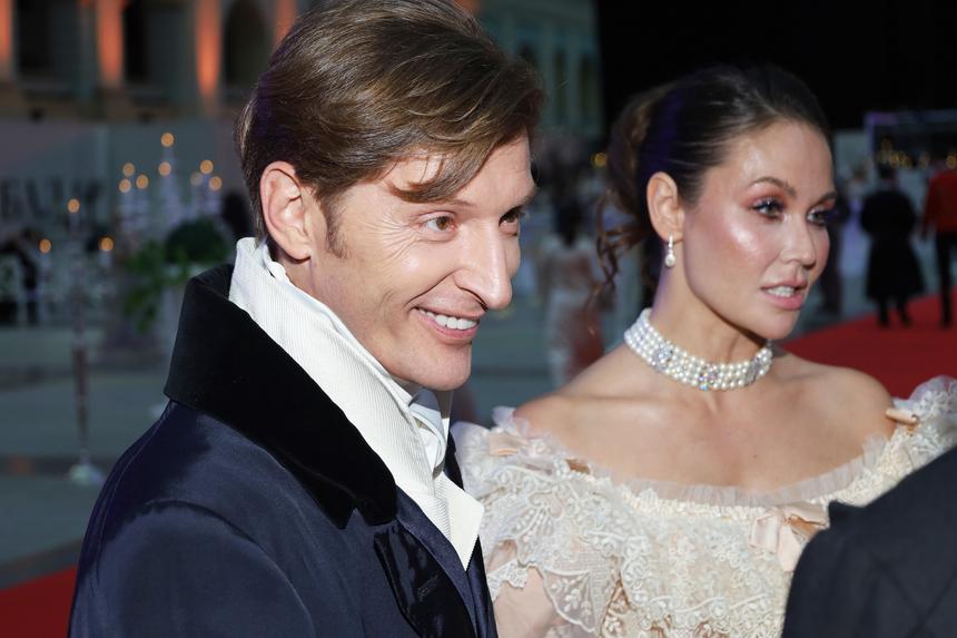 «Пришла ко мне и принесла тысячу»: Павел Воля рассказал, каким поступком удивила дочь