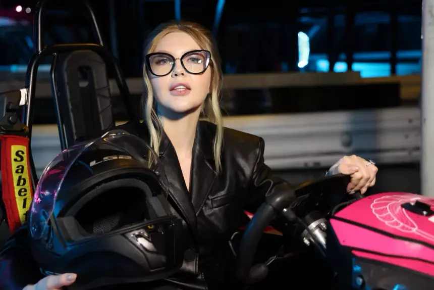 «Шоу-бизнес — это муравейник»: победительница конкурса «Мисс Дубай» рассказала о моделинге и его закулисье