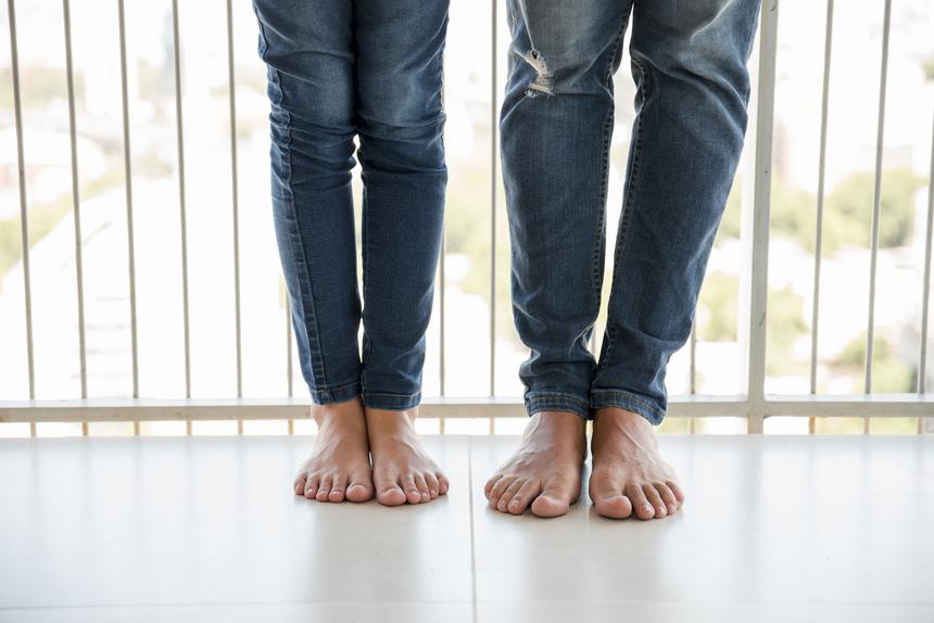 В Москве задержали отца, который взял 12-летнюю дочь на отдых в Турцию и заставлял раздеваться в номере