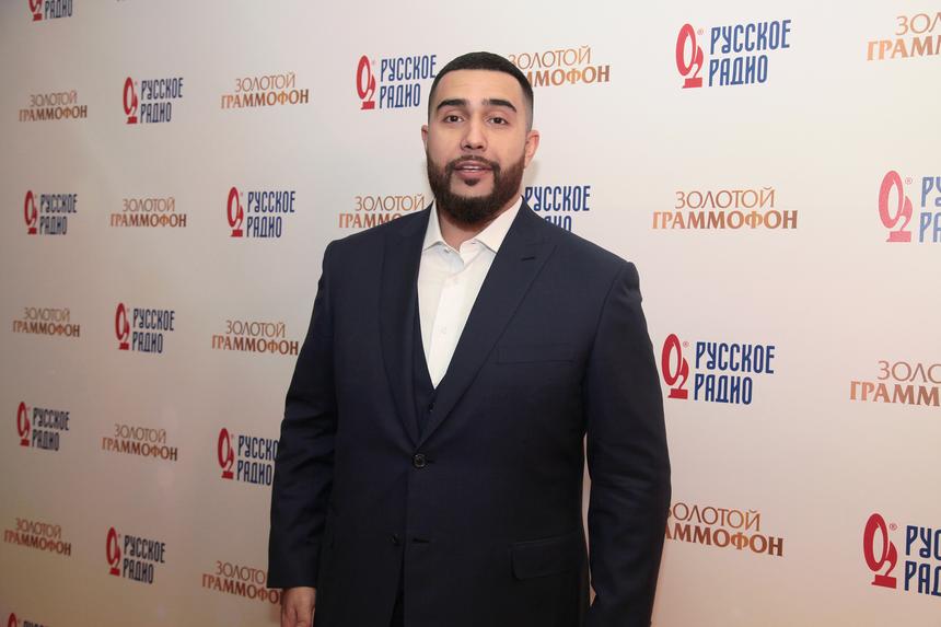 «Прошу вас, кто как может — помолиться»: певец Jah Khalib прервал тур из-за здоровья новорожденной дочери