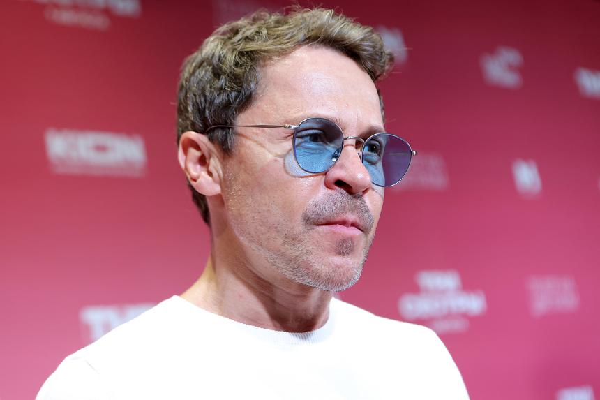 Актер Павел Деревянко собрал друзей на мальчишник в Москве