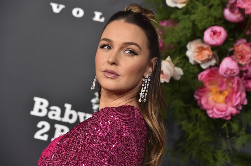 «Я немного испугалась»: звезда «Анатомии страсти» Камилла Ладдингтон рассказала о диагнозе