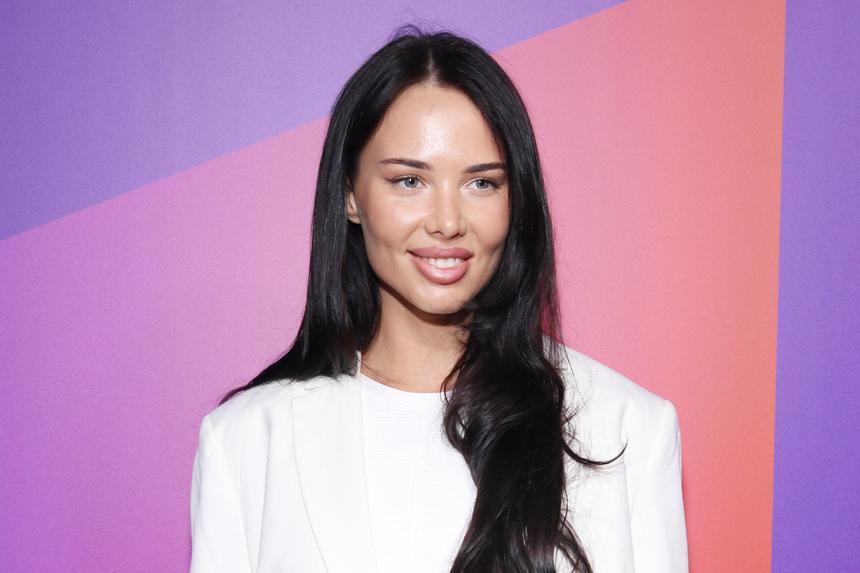 «Вот вам секрет»: экс-возлюбленная Тимати рассказала, как приходила в форму после родов