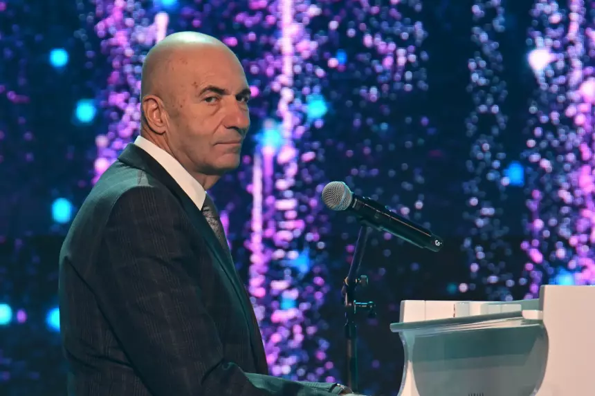 «Психология любого неудачника»: Игорь Крутой высмеял певца Антона Зацепина