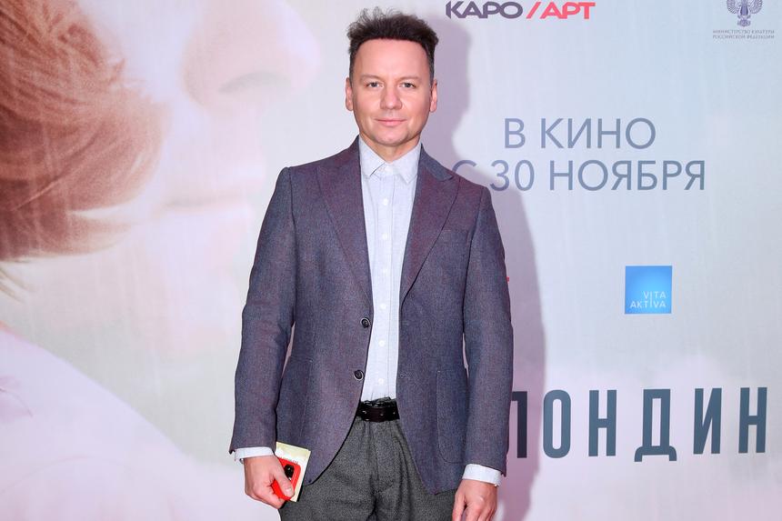 Роман с Гришаевой и скандал с отцовством: как живет Александр Олешко после тайной женитьбы