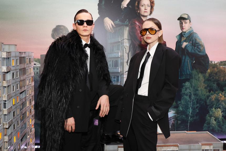 «Летал в отпуск с другом, без нее»: звезда «Слова пацана» Слава Копейкин расстался с возлюбленной