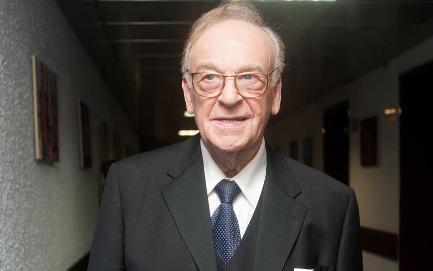 Все заросло сорняками и нет памятника: близкие забросили могилу народного артиста СССР Кириллова