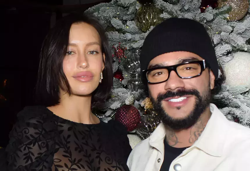 Тайно стала женой? У возлюбленной Тимати заметили обручальное кольцо после родов