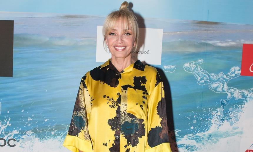 «Поехала головой, пострадал мозг»: у призвавшей дать оружие Украине Лаймы Вайкуле нашли проблемы с психикой