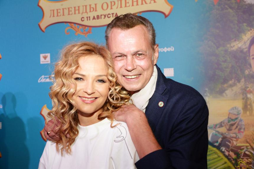 «Они с ним разговаривают»: вдова Владимира Левкина объяснила, почему дети не навещают могилу отца