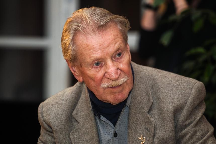 «Гладила по голове и говорила: „Ванечка, все будет хорошо“»: как прошли последние дни жизни актера Краско