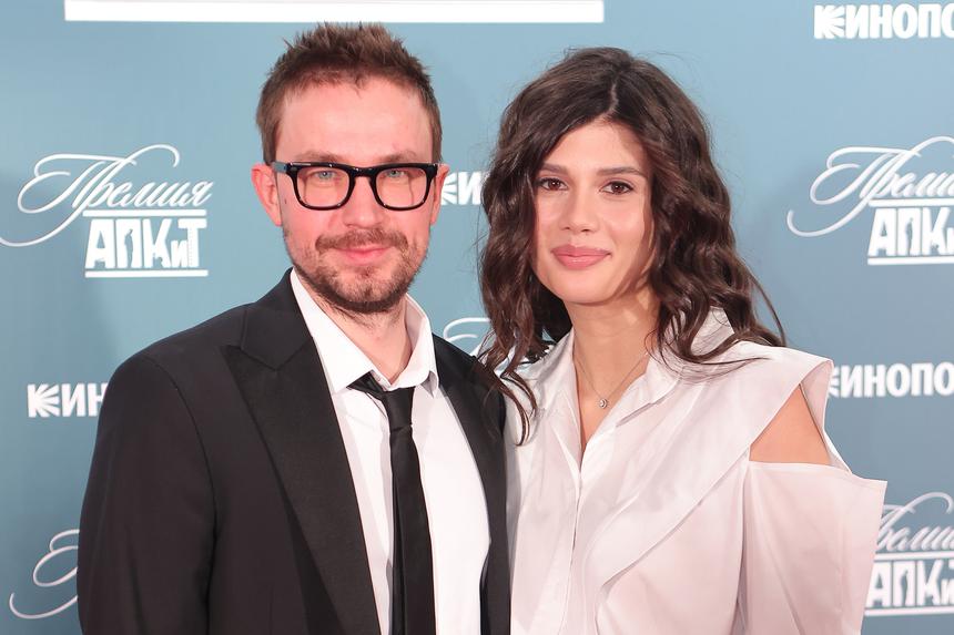 Жена Александра Петрова снялась с сумкой за 360 тыс. рублей на пляже в Италии