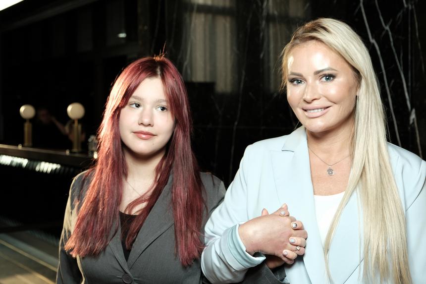 «Нас не будут травить»: Дана Борисова высказалась об очередной пластической операции дочери