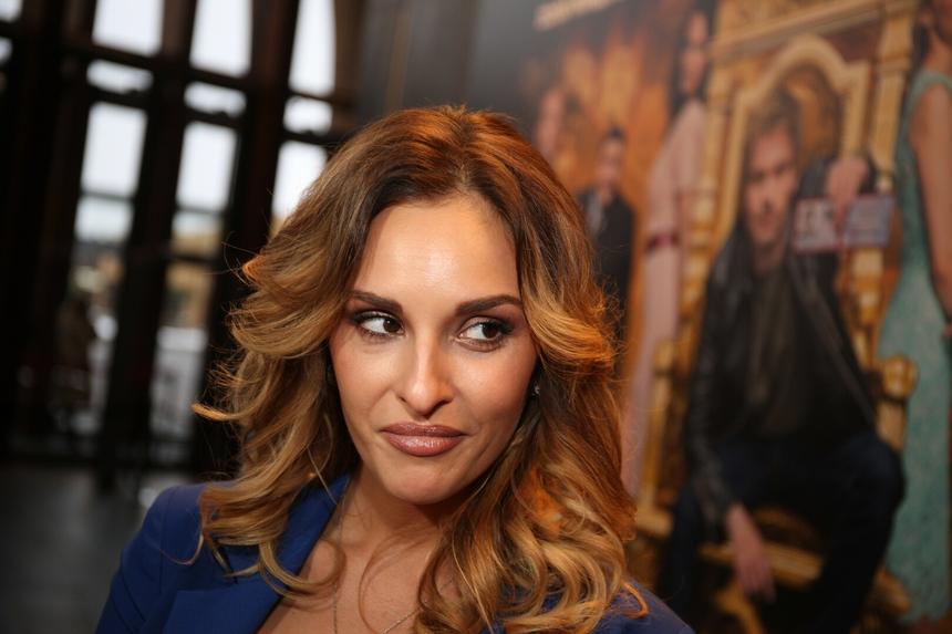 «Выхожу к вам с тяжелой новостью»: актриса Софья Каштанова решила помочь больному раком Роману Попову