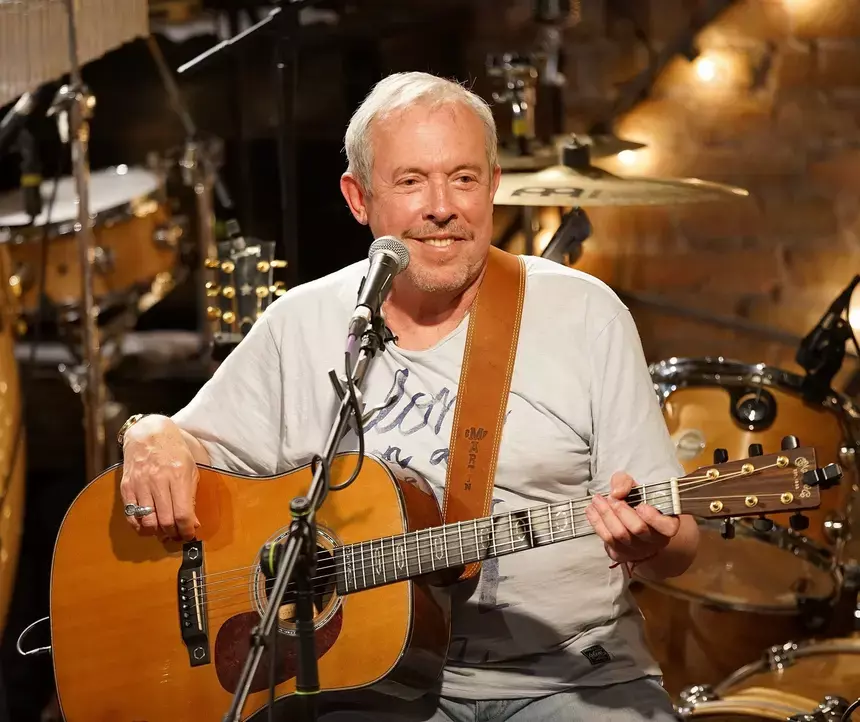 Андрей Макаревич* не может продать билеты на свой творческий вечер в Грузии