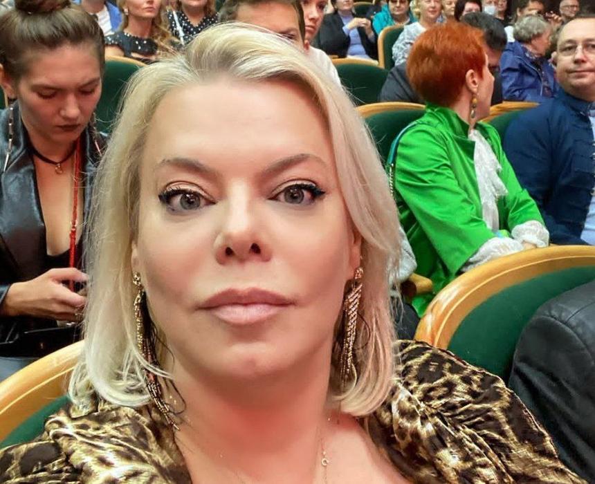 «У нас продвигаются не патриоты, а звездная пыль»: Яна Поплавская раскритиковала российскую культуру
