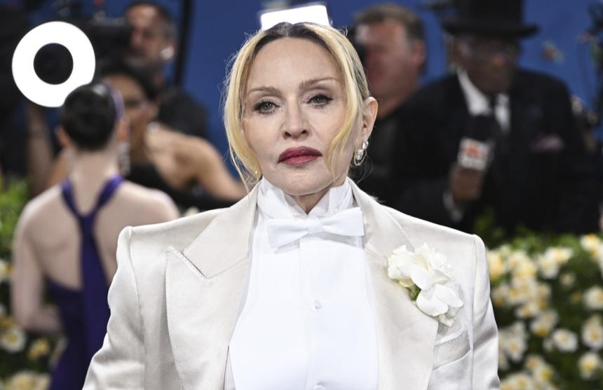 Выбрала самых близких: Мадонна отметила день рождения без молодого бойфренда