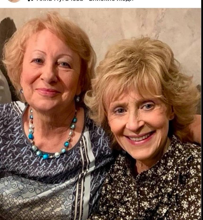 Не меняет прическу годами: как выглядит завершившая карьеру на ТВ Регина Дубовицкая