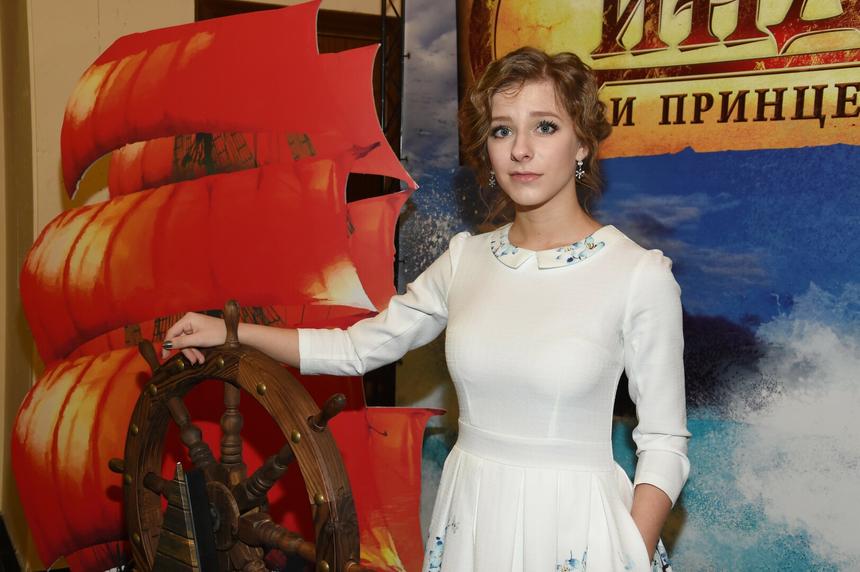 «Такие же юные, а уже сами — мамы»: как изменились звезды сериала «Папины дочки»