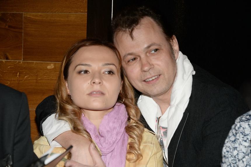 «Хочется лечь рядом с ним»: вдова Владимира Левкина не оправилась после смерти мужа