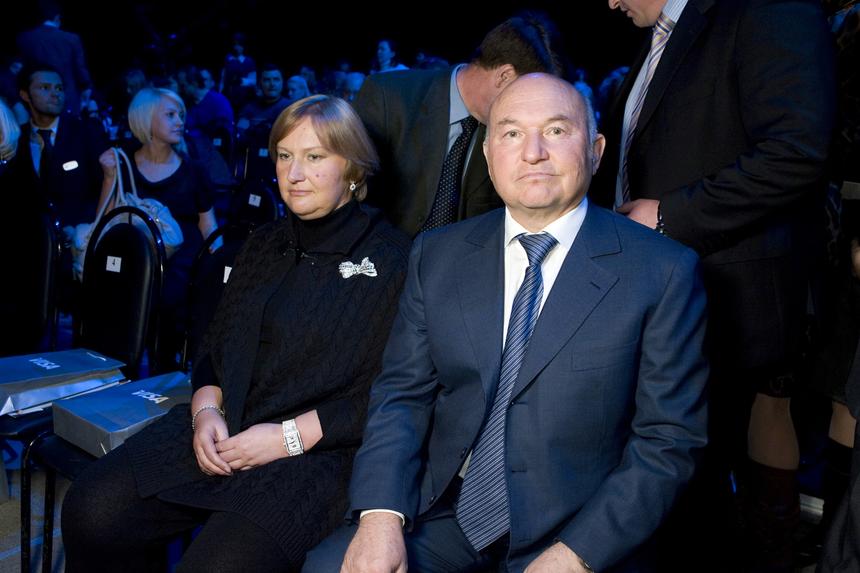 Патриарх Кирилл вручил вдове Лужкова Елене Батуриной орден Святой княгини Ольги