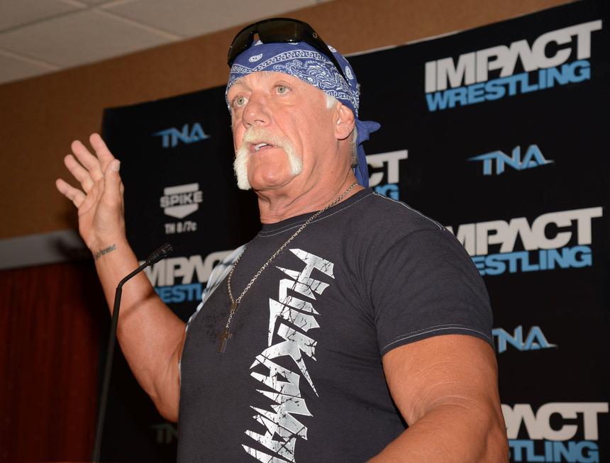 «У меня связаны руки, я ничего не могу сделать»: дочь Халка Хогана пытается раскрыть правду о смерти отца