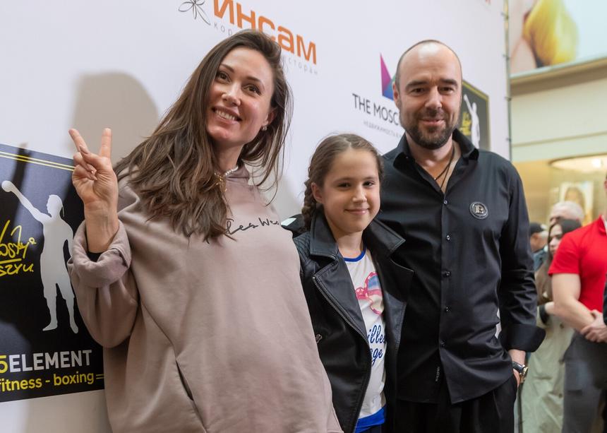 «Полина смогла»: Роман Товстик сравнил жену и любовницу