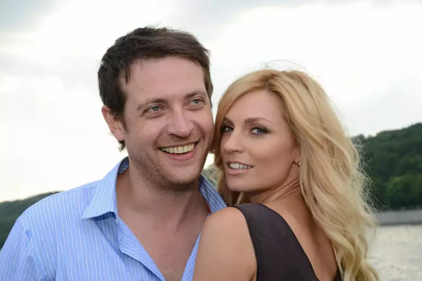 «Перед новым этапом в моей жизни»: Саша Савельева показала кадры с сыном от Сафонова