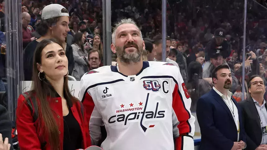 «С Пелагеей занимаемся вокалом»: ставший послом «Интервидения» Овечкин рассказал о подготовке к конкурсу