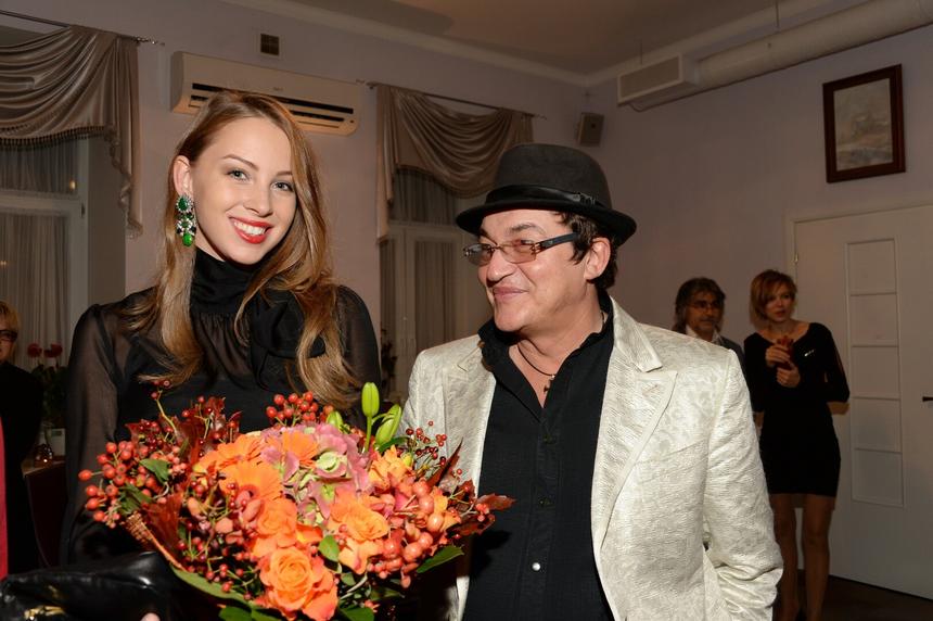 «Смотрите во вторник»: Андрей Малахов подтвердил, что любовник Полины Дибровой пришел на его шоу с женой