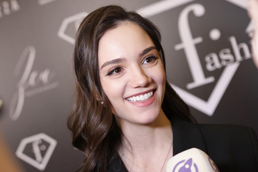 «Красоту навела»: Евгения Медведева рассказала о пластической операции