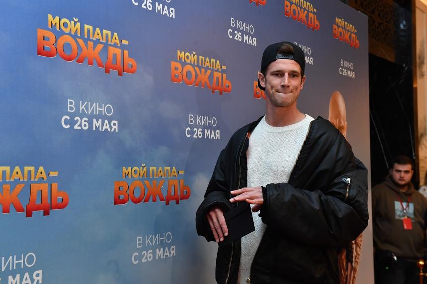 Актер из «Молодежки» Евгений Романцов рассказал о конфликтах с женой