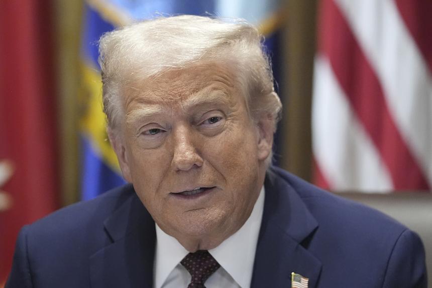 Американцев поздравили с предстоящим Днем труда фотографией Дональда Трампа из «МакАвто»