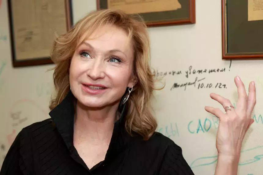 Актриса Ольга Прокофьева отметила 40-летие работы в театре