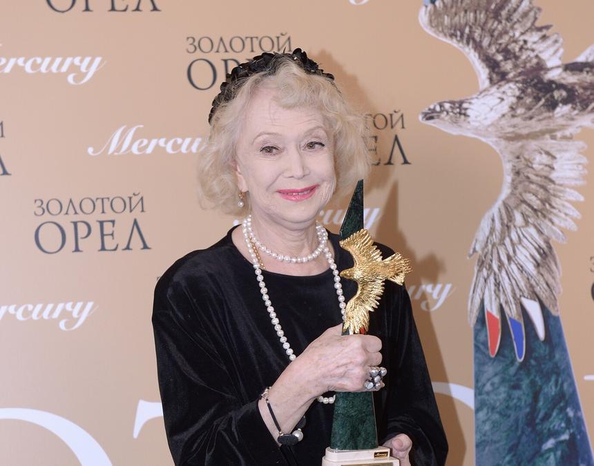 «Человек, которому много лет»: Светлана Немоляева рассказала о самочувствии после операции на сердце