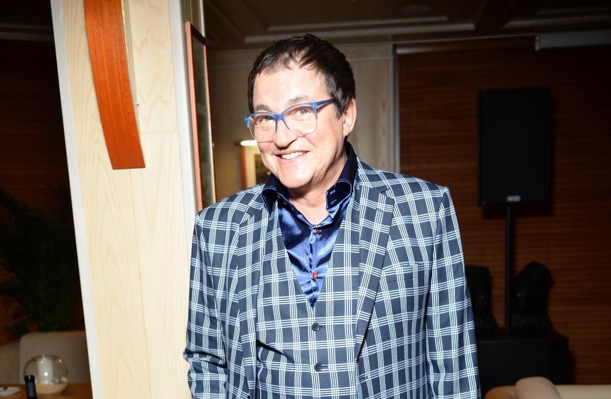 Дмитрий Дибров сравнил себя с Пушкиным и назвал рогоносцем после измены жены