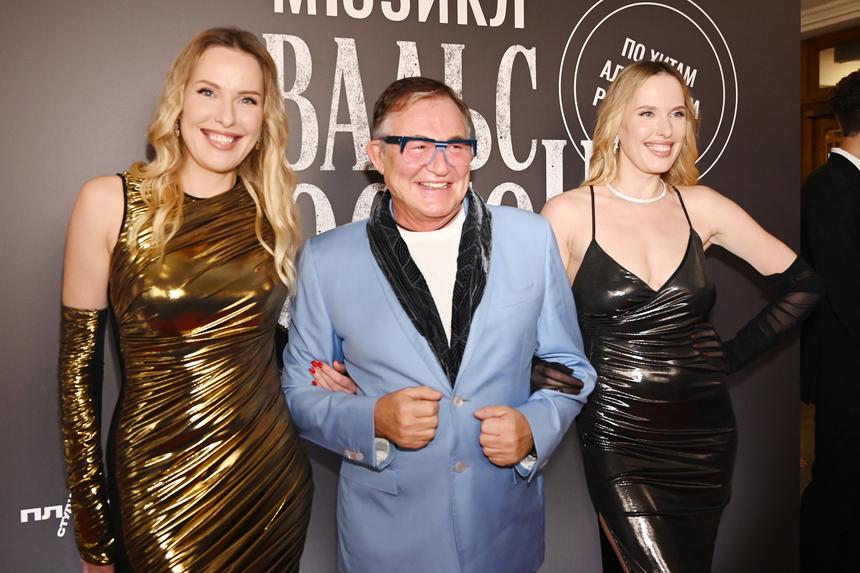 Переживающий развод из-за измены Дмитрий Дибров отказался от корпоративов