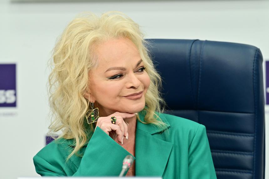 «Нравятся молодые парни»: Долина не просто так защитила Егора Крида от критики Мизулиной