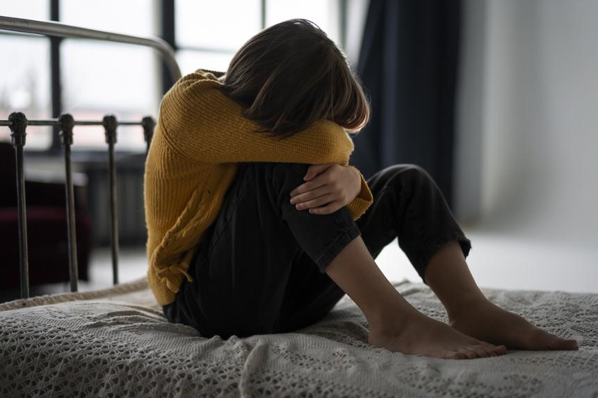 Юноша жестоко расправился с 15-летней бывшей возлюбленной в апарт-отеле