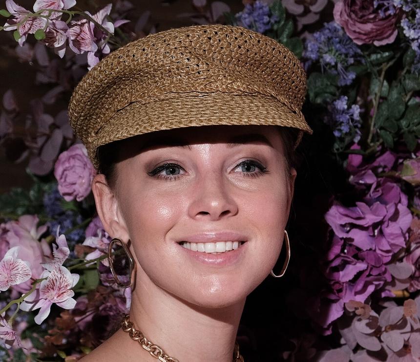 «Полина заблокировала ее»: Елена Товстик хотела связаться с Дибровой